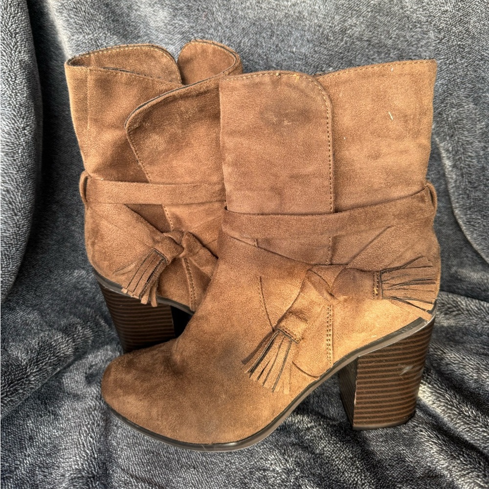 Parker & Sky Women’s Brown Suede Chunk Heel Ankle Boots Size 8.5